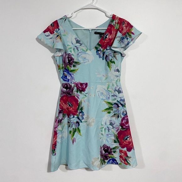 White House Black Market Dresses & Skirts - White House Black Market Floral Dress